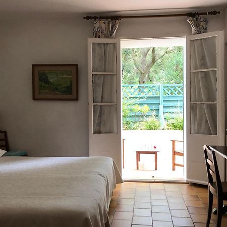 Hotel Le Manoir De Port-Cros Esterno foto