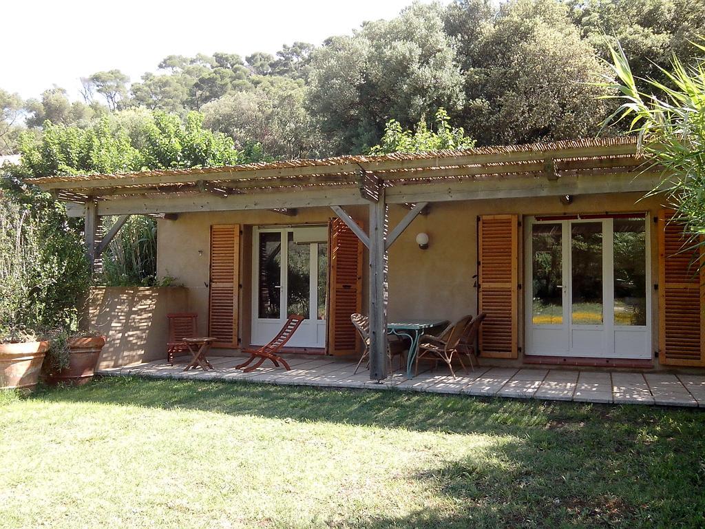 Hotel Le Manoir De Port-Cros Esterno foto